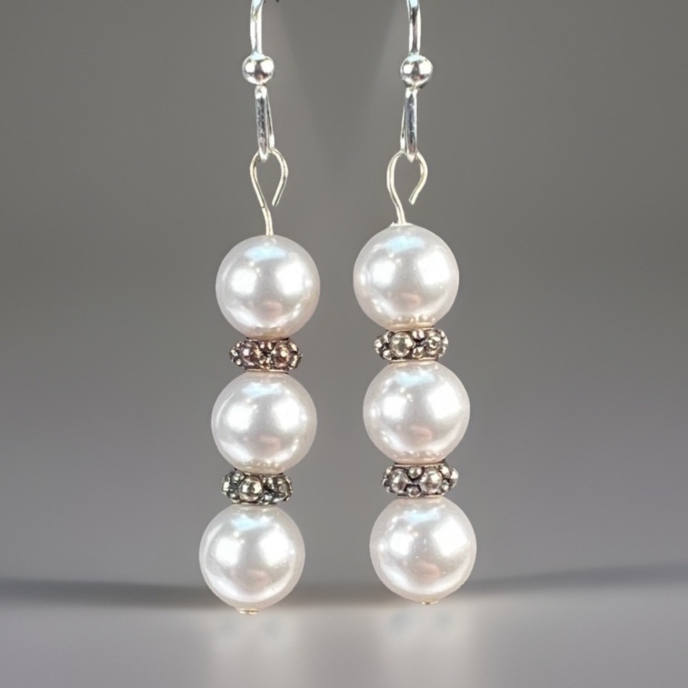 Pretty Silvertone triple faux pearl dangle pierced earrings